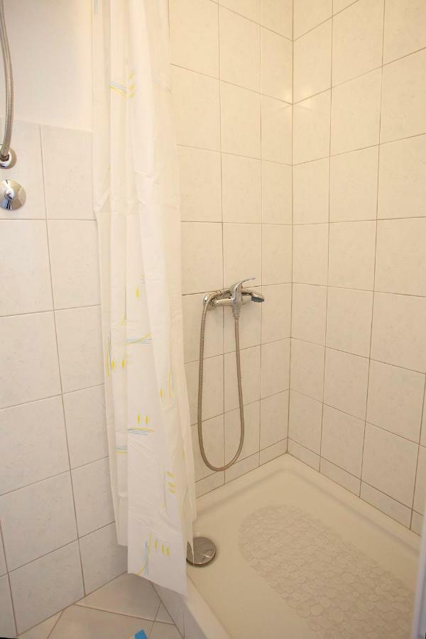 Apartment Josip Zara Esterno foto